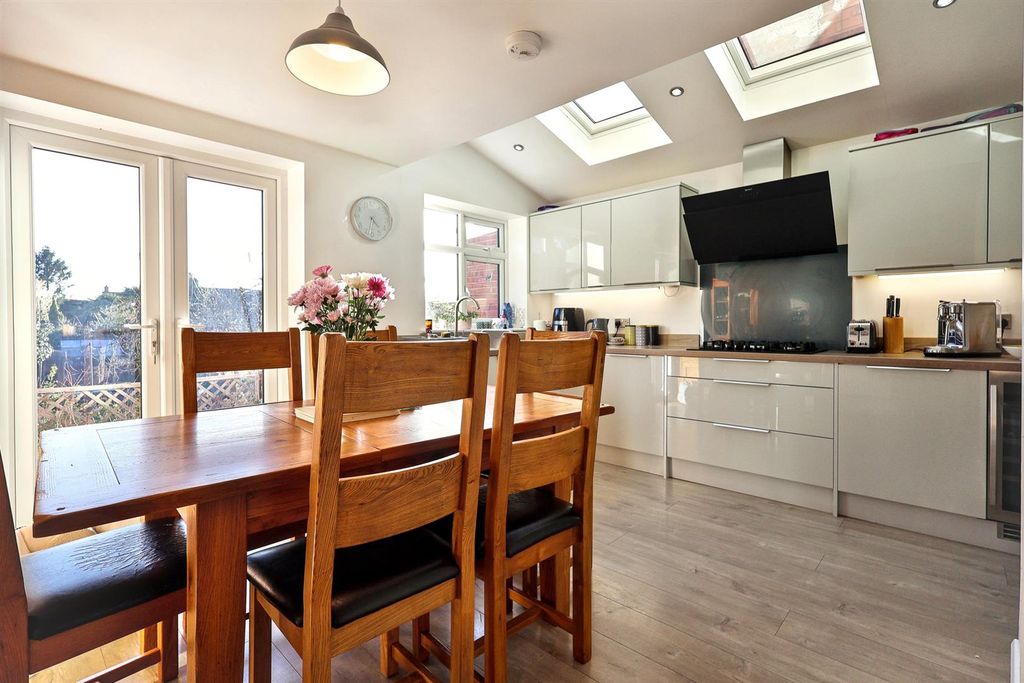 Property photo 2 of 24 Img_4600-2.Jpg