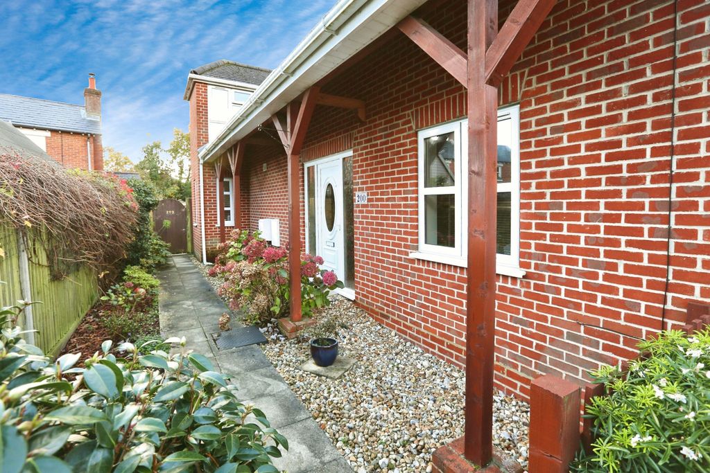Property photo 1 of 16 Photography