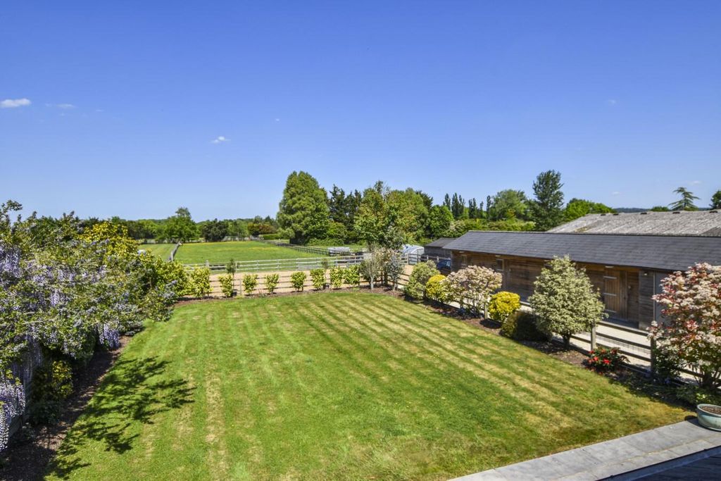 Property photo 2 of 31 3918993_Preview.Jpg