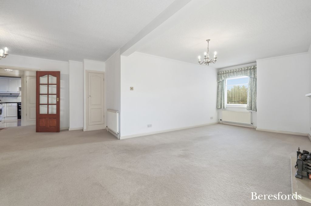 Property photo 3 of 12 Living Room