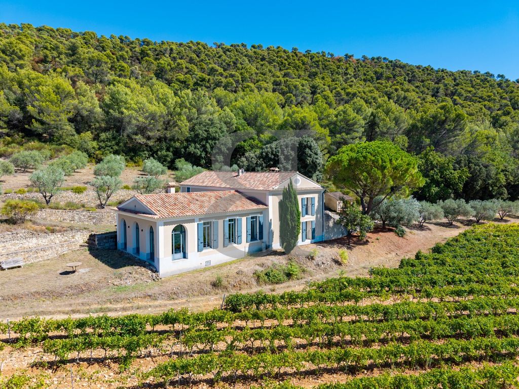 Property photo 2 of 28