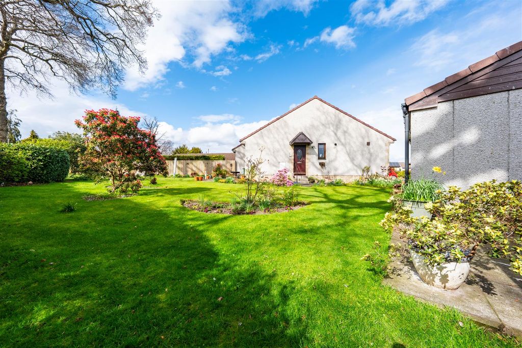 Property photo 2 of 30 Dsc02298-Hdr.Jpg