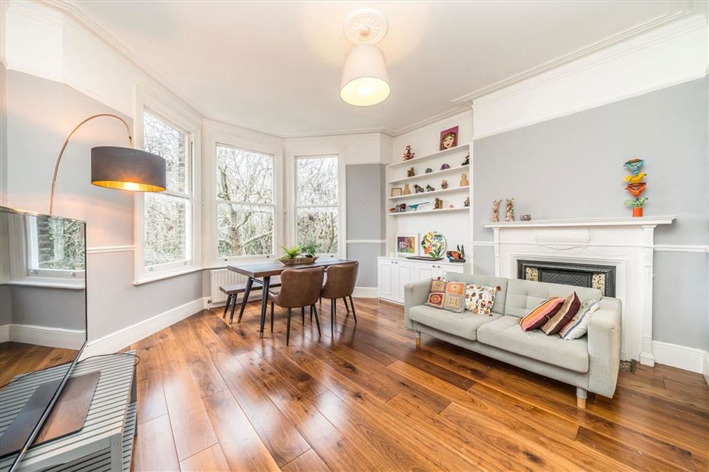 Property photo 2 of 8