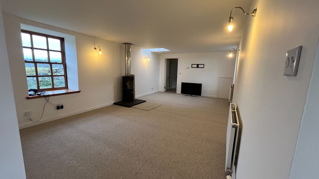 Property photo 3 of 35