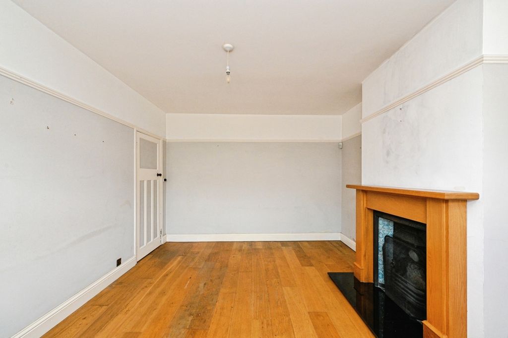 Property photo 2 of 17 Pbox-Img.Jpg