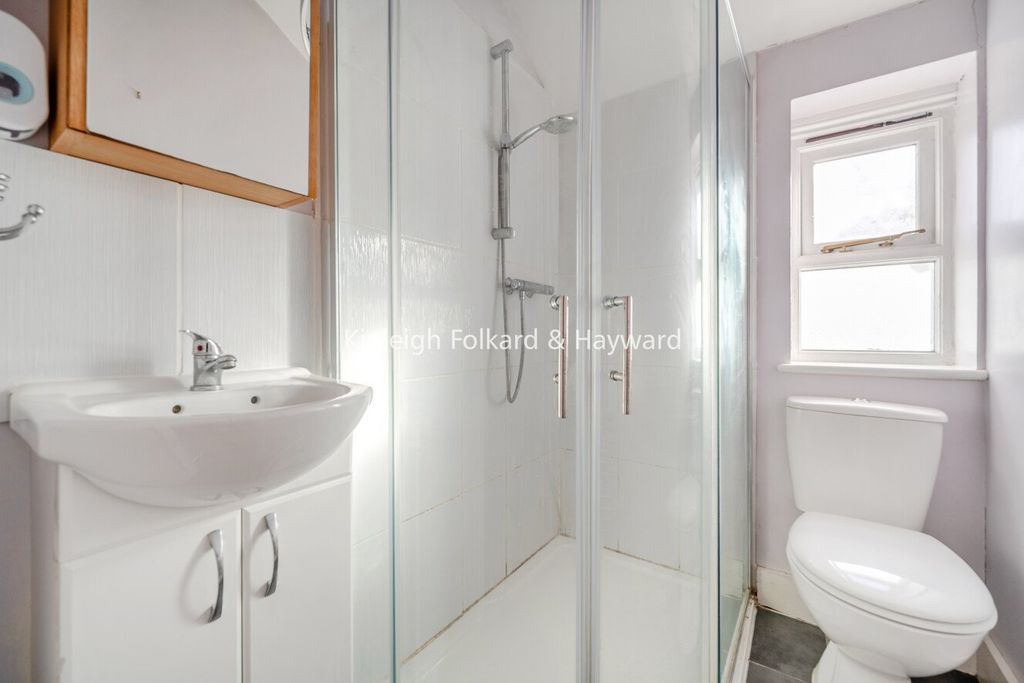 Property photo 3 of 10 Picture No. 16