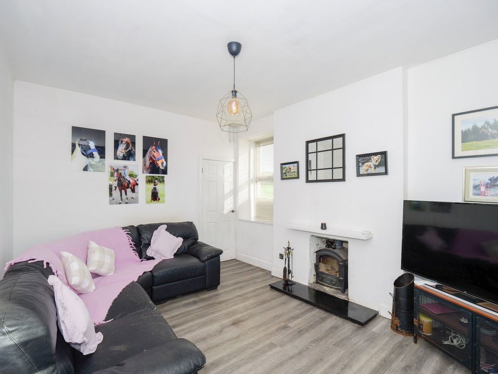 Property photo 3 of 26