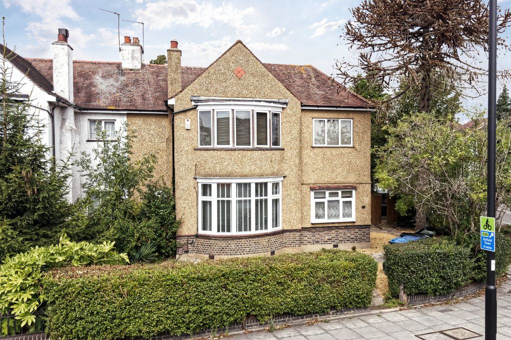 Property photo 1 of 13