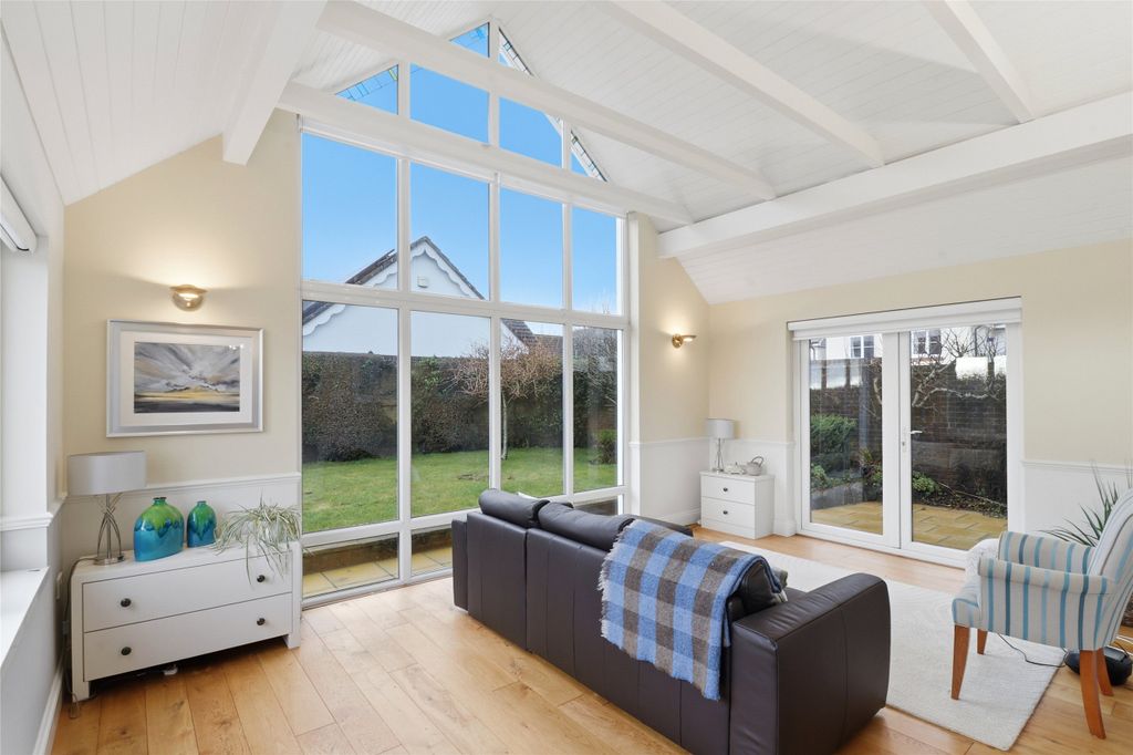 Property photo 3 of 12 3 - Picture No. 08