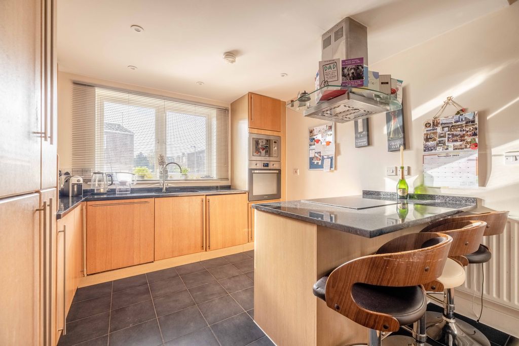 Property photo 2 of 19 Pp31 (19 Of 22)