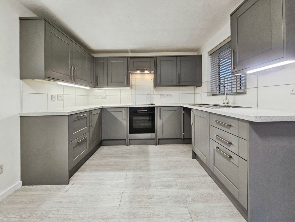 Property photo 3 of 21 Pbox-Img.Jpg