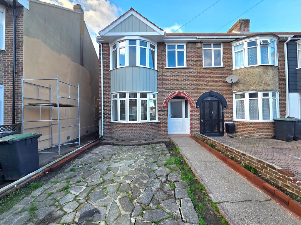 Property photo 1 of 16 Image