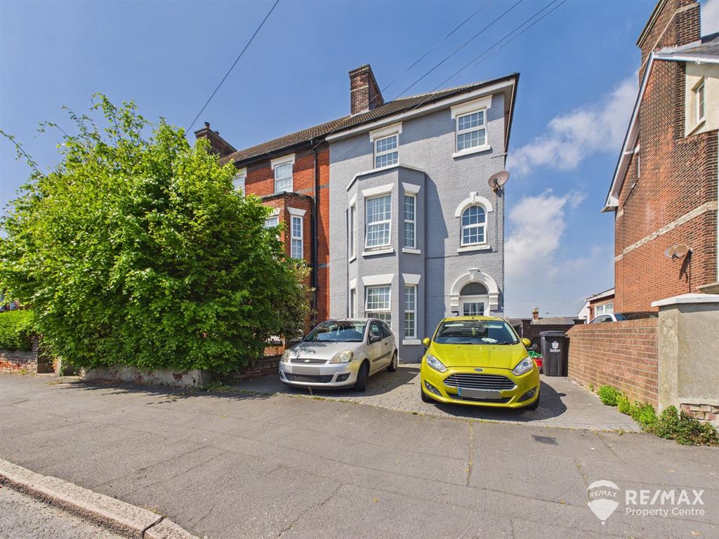 Property photo 1 of 29 4Dbce0Deae1845Ff8E846F0c5Fb05Edf_100_Cam02842G0-Pr