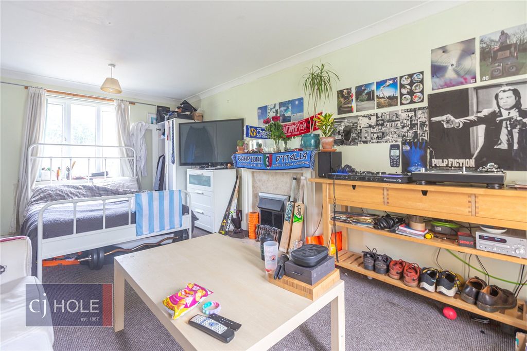 Property photo 2 of 20 Picture No. 04