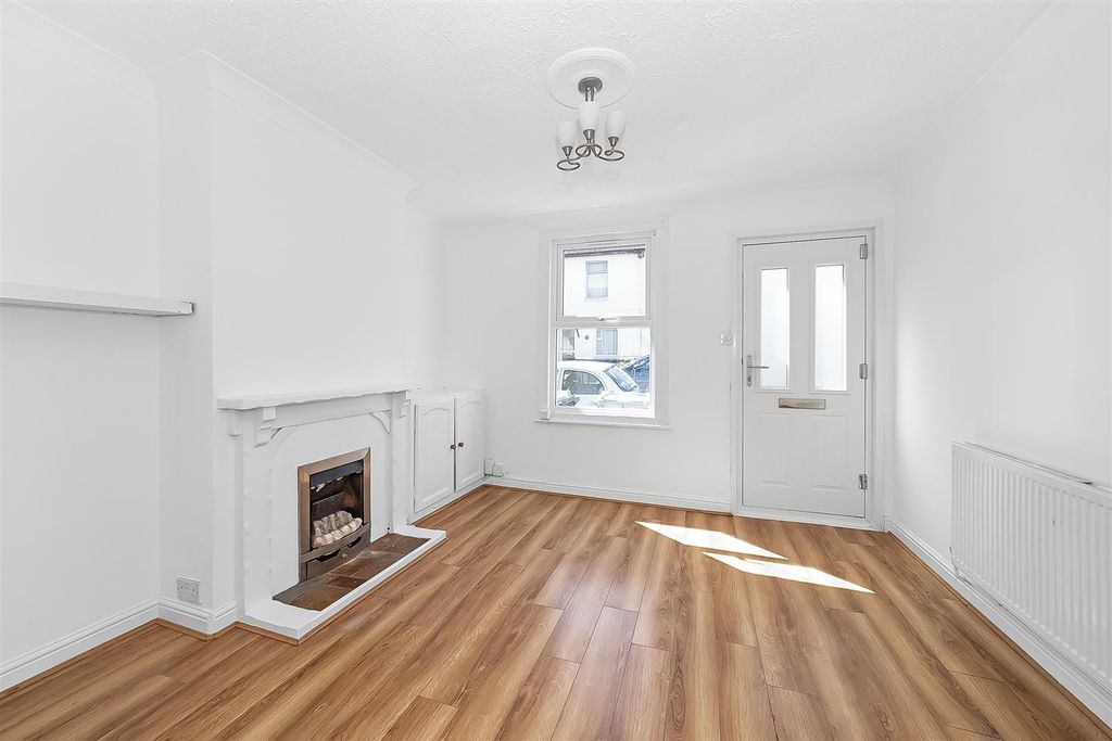 Property photo 2 of 14 Reception Room
