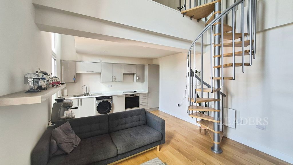 Property photo 1 of 14 Pbox-Img.Jpg
