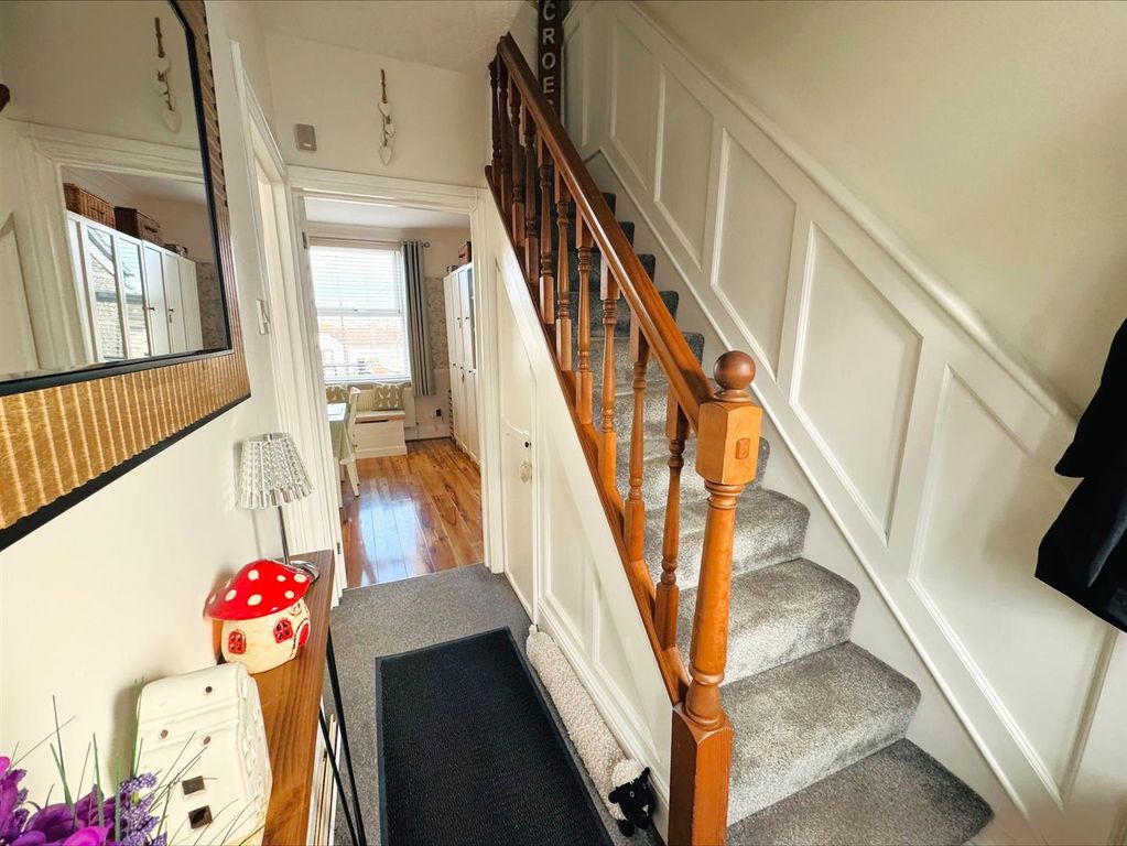 Property photo 2 of 33 Processed-590F79C7-43C2-44Af-95F9-3Dcf2D22A863.Jpe