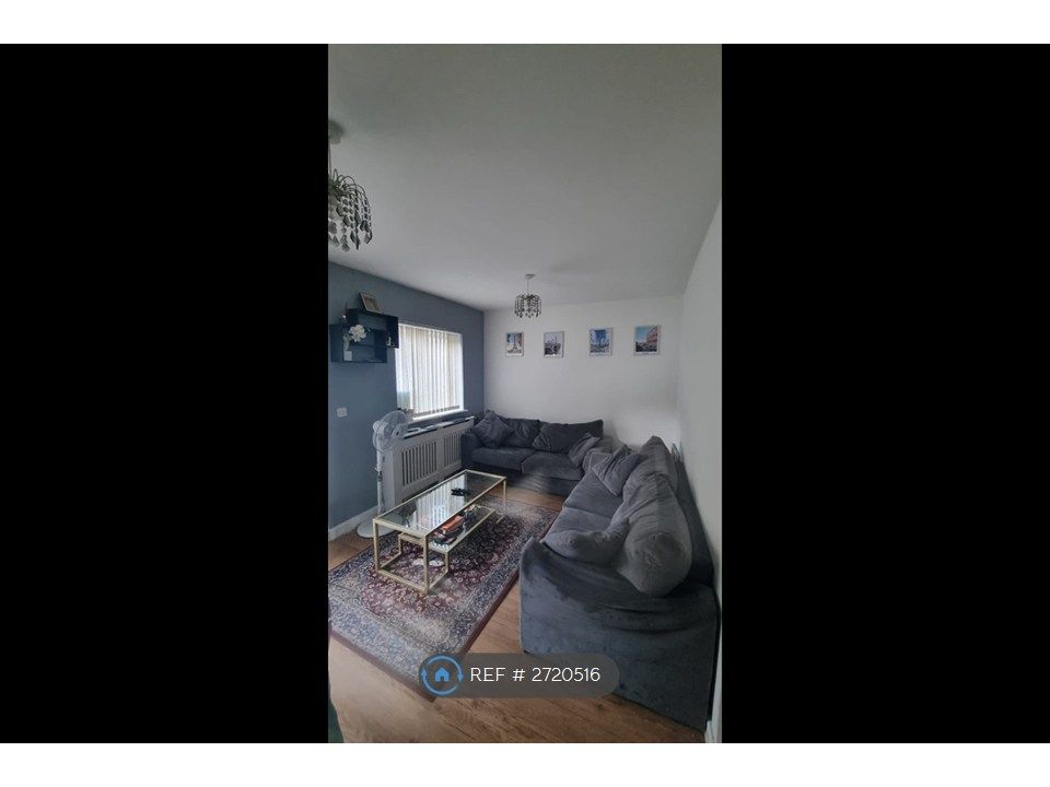 Property photo 2 of 11 Livingroom_1