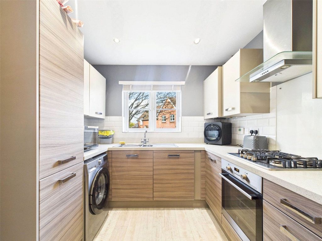 Property photo 3 of 15 Picture No. 23