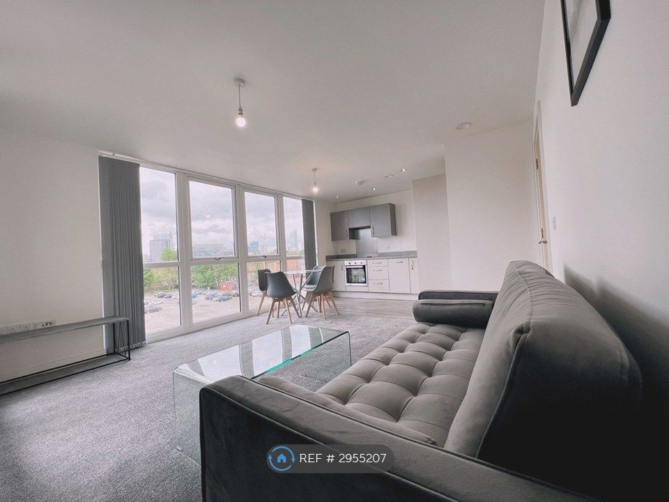 Property photo 2 of 12