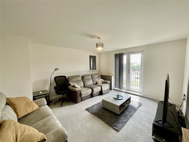 Property photo 2 of 16 Lounge