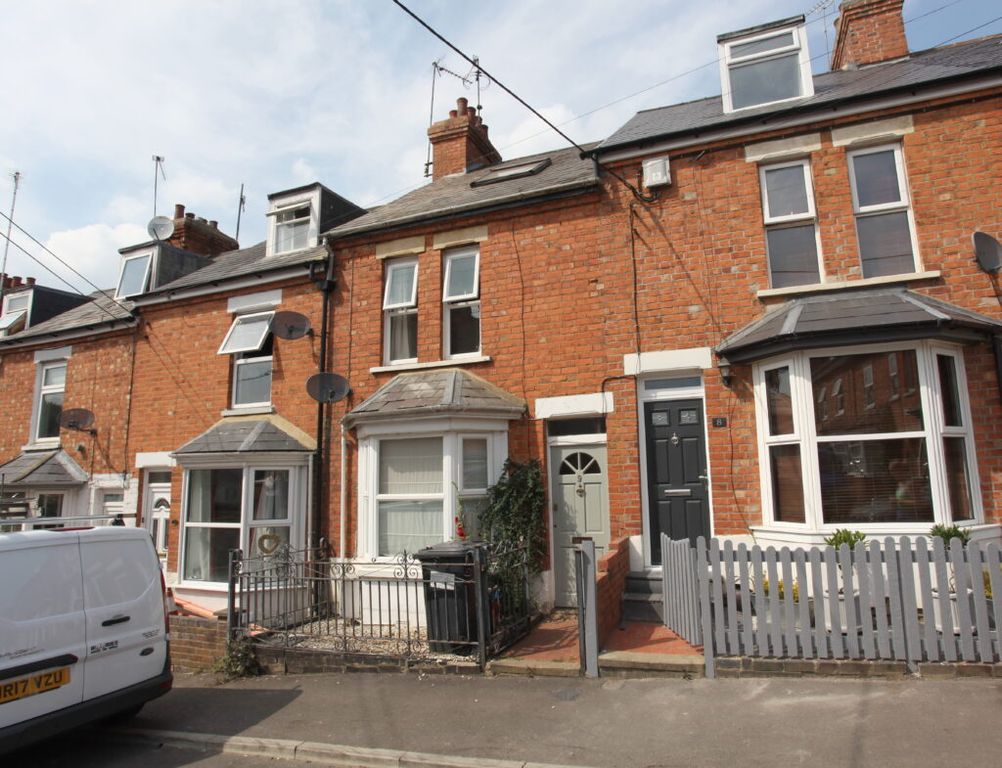 Property photo 1 of 8