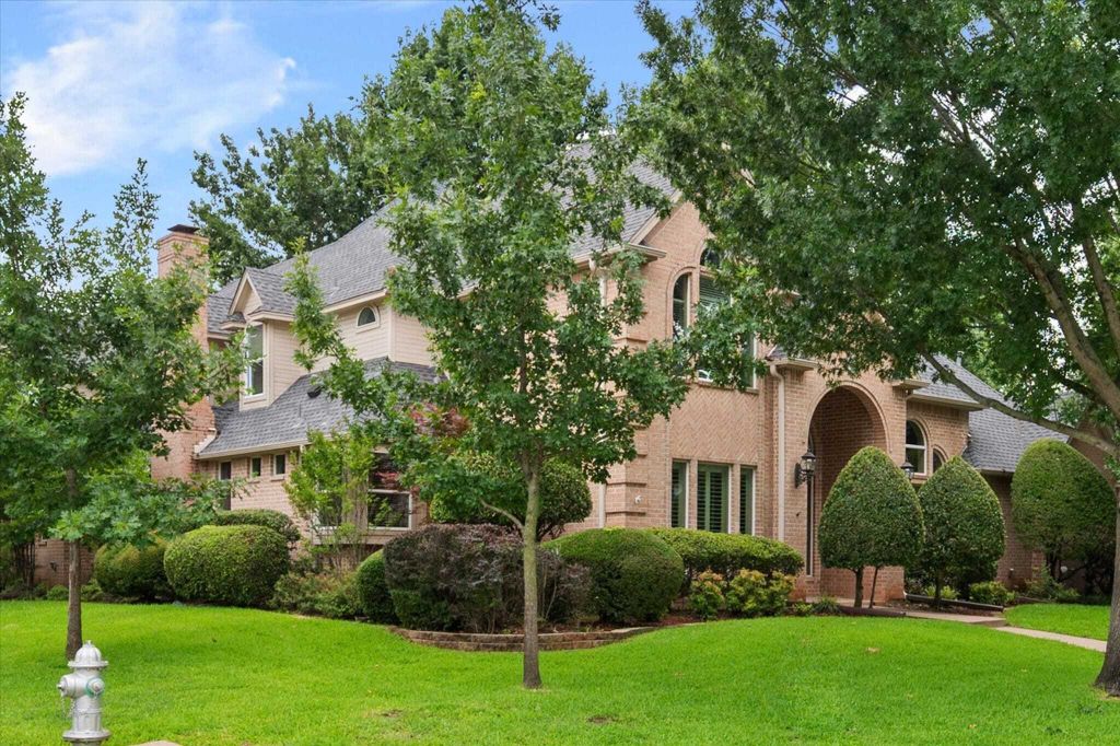 Property photo 1 of 31