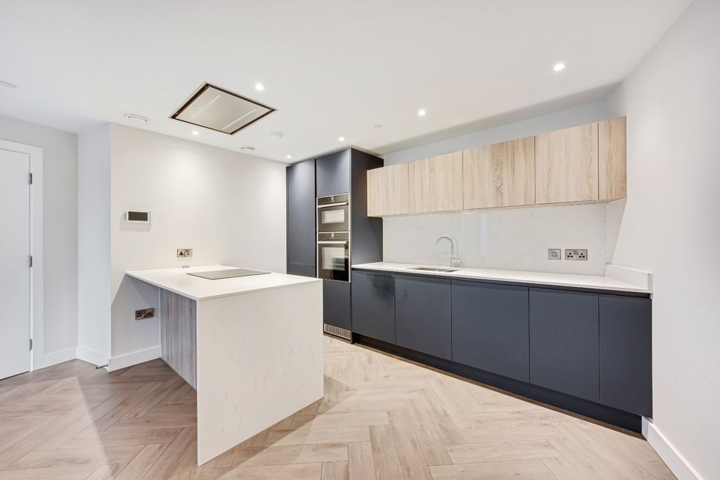 Property photo 3 of 24 Picture No. 59