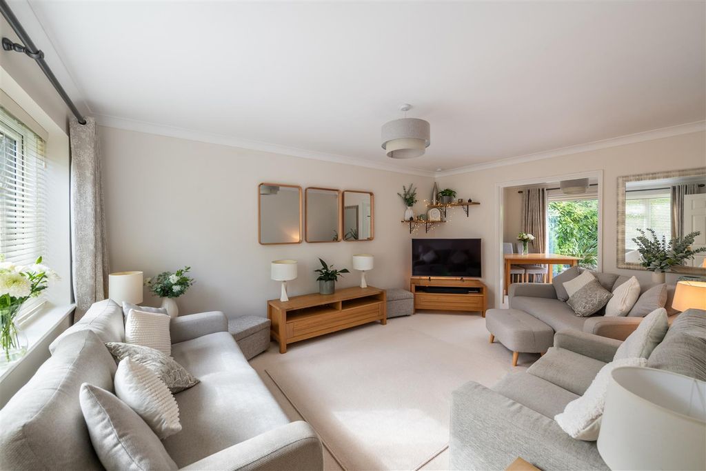 Property photo 2 of 26 18 Ticehurst Internals-20.Jpg