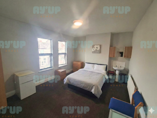 Property photo 1 of 3