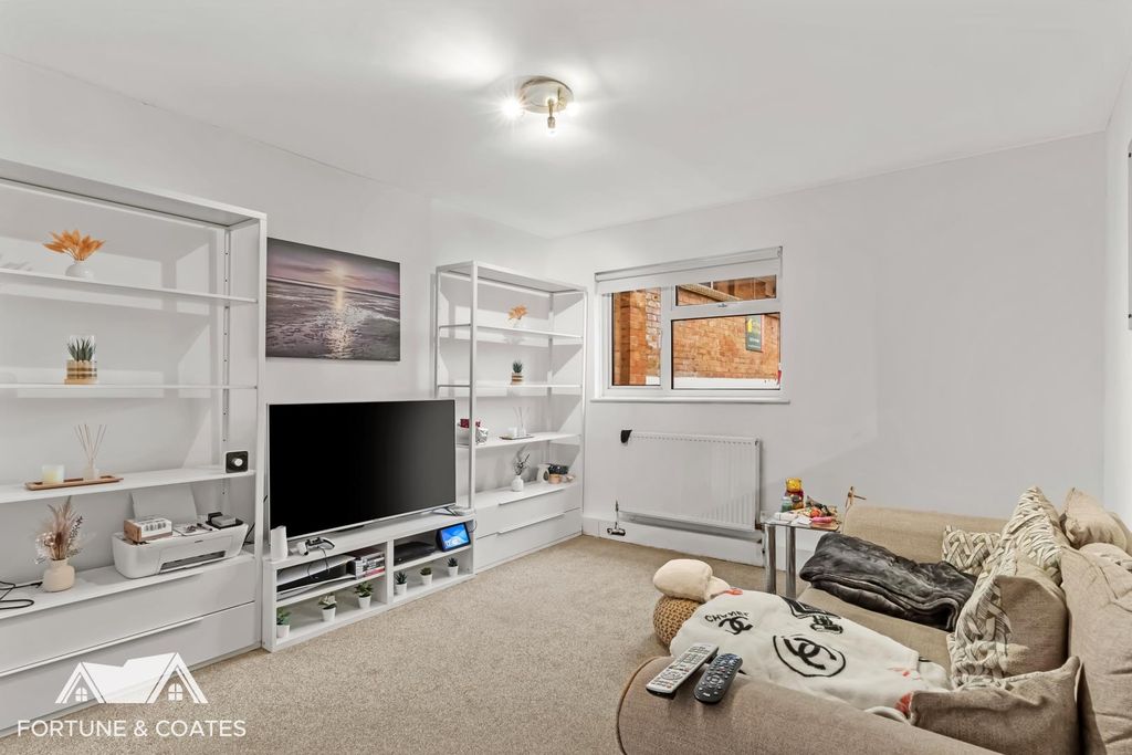 Property photo 2 of 8 Mercers_5.Jpg