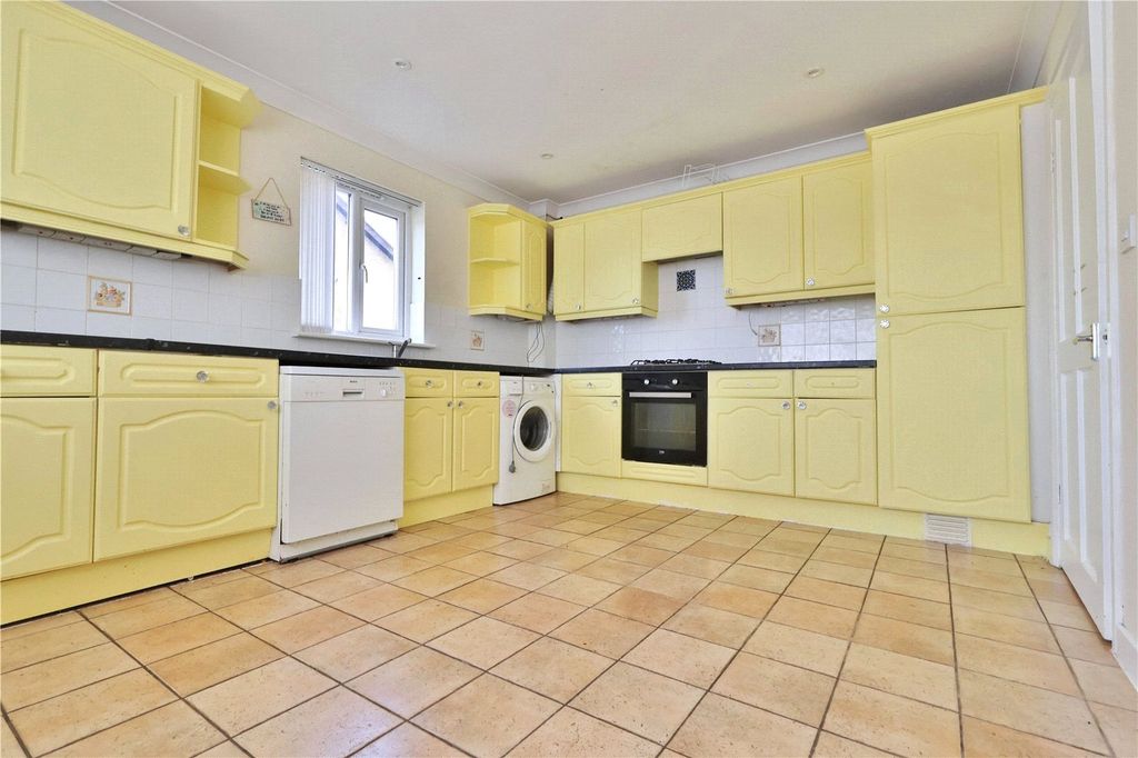 Property photo 2 of 9 Picture No. 10