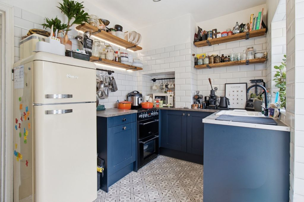Property photo 3 of 10 5533317