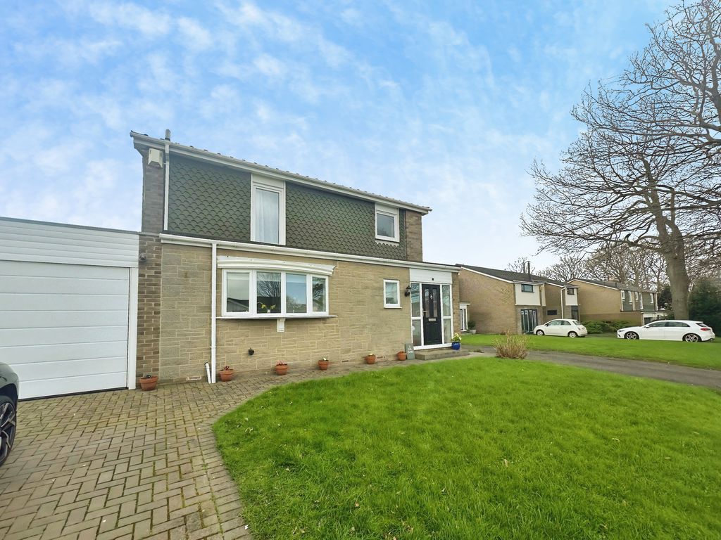 Property photo 1 of 18 Photo 7