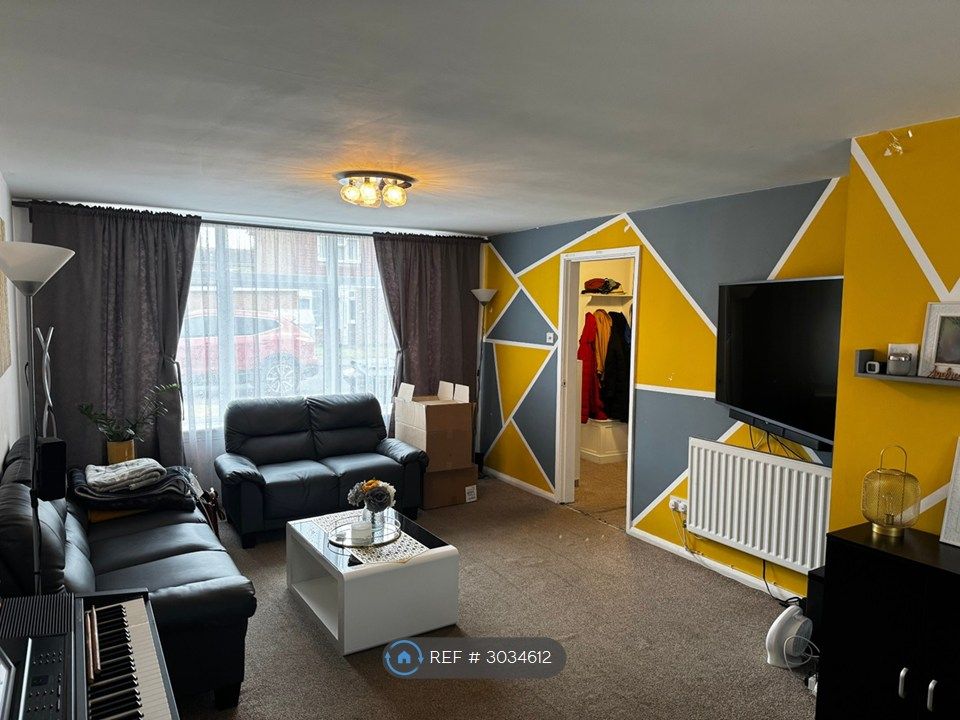 Property photo 2 of 12