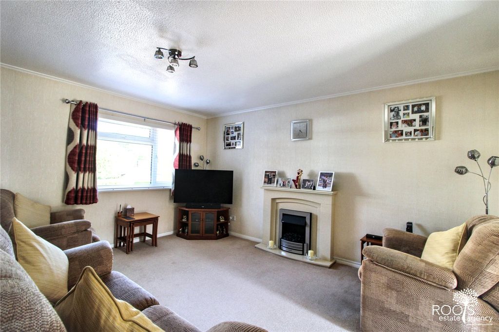 Property photo 2 of 12 Picture No. 05