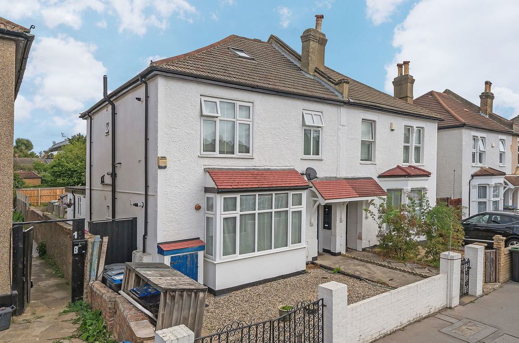 Property photo 2 of 24