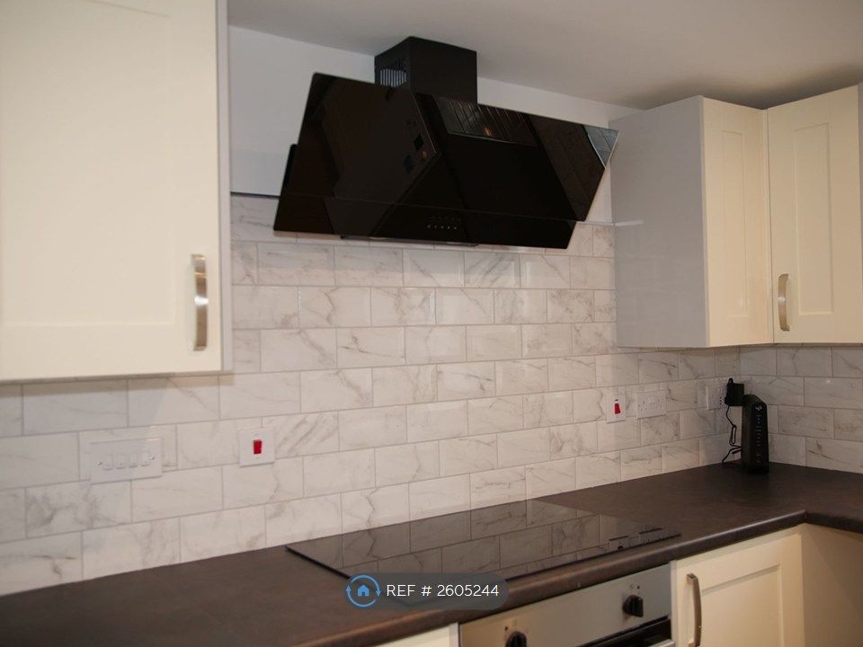 Property photo 2 of 16 Kitchen