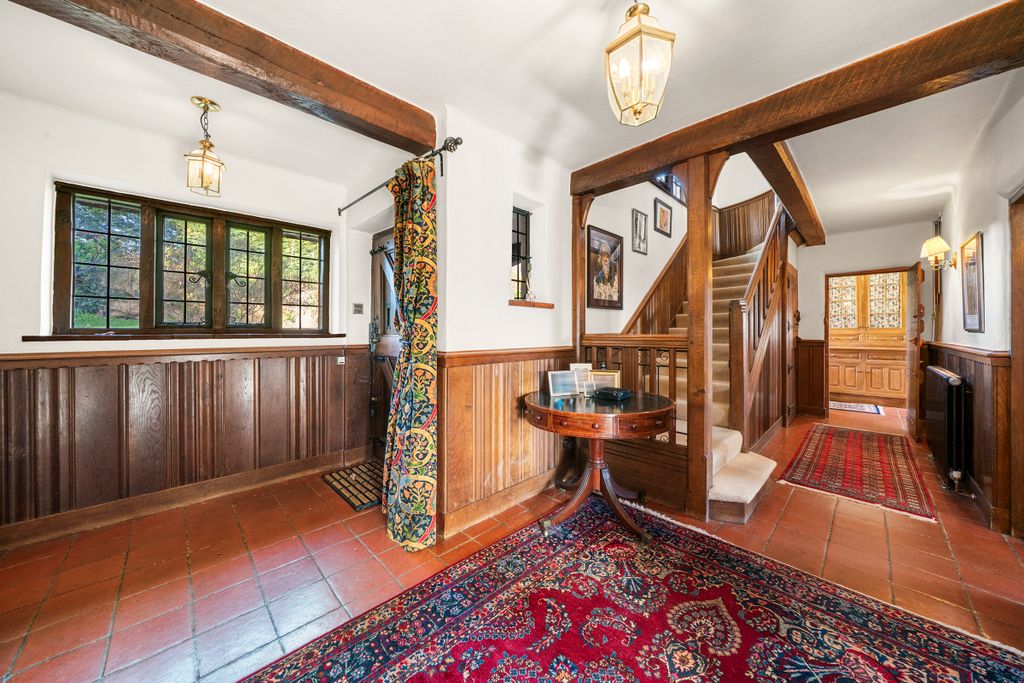 Property photo 3 of 28