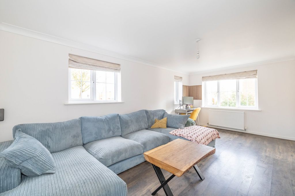 Property photo 2 of 14 Picture 2