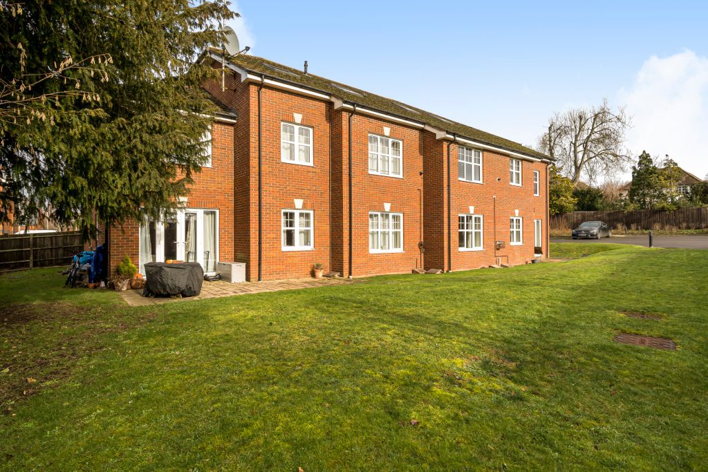 Property photo 2 of 19