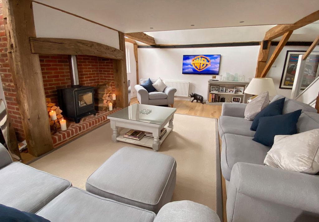 Property photo 3 of 12 Sitting Room