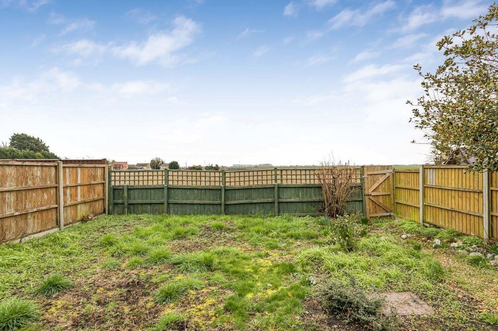 Property photo 2 of 15 16_73618.Jpg