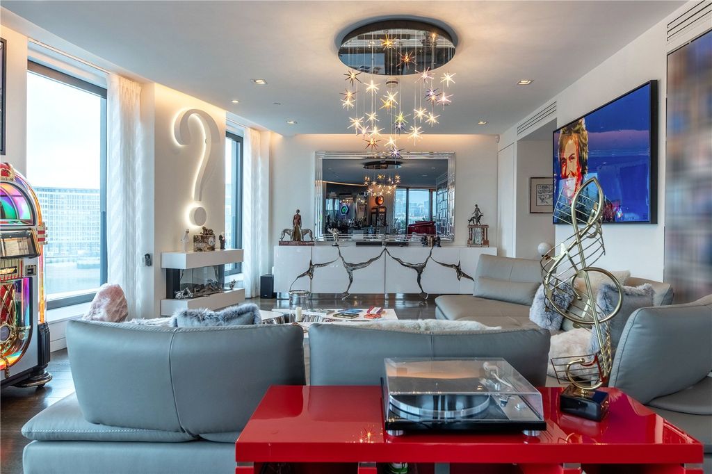 Property photo 3 of 25 Reception Room