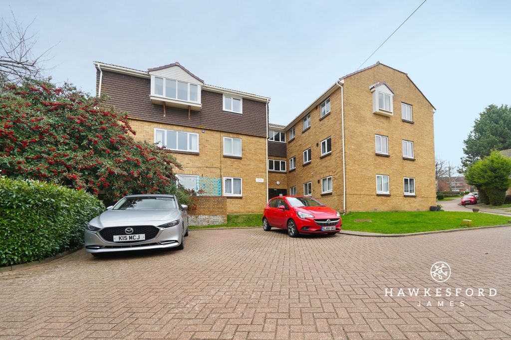 Property photo 1 of 9