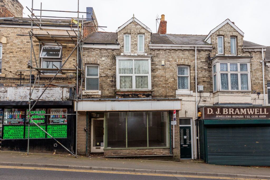 Property photo 1 of 40