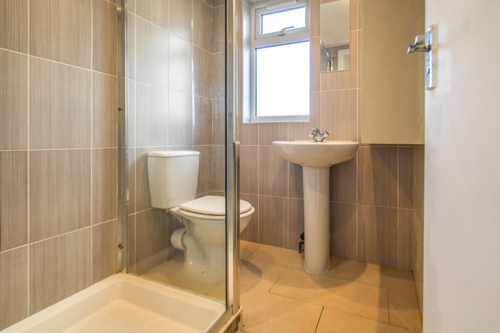 Property photo 3 of 3 Bathroom