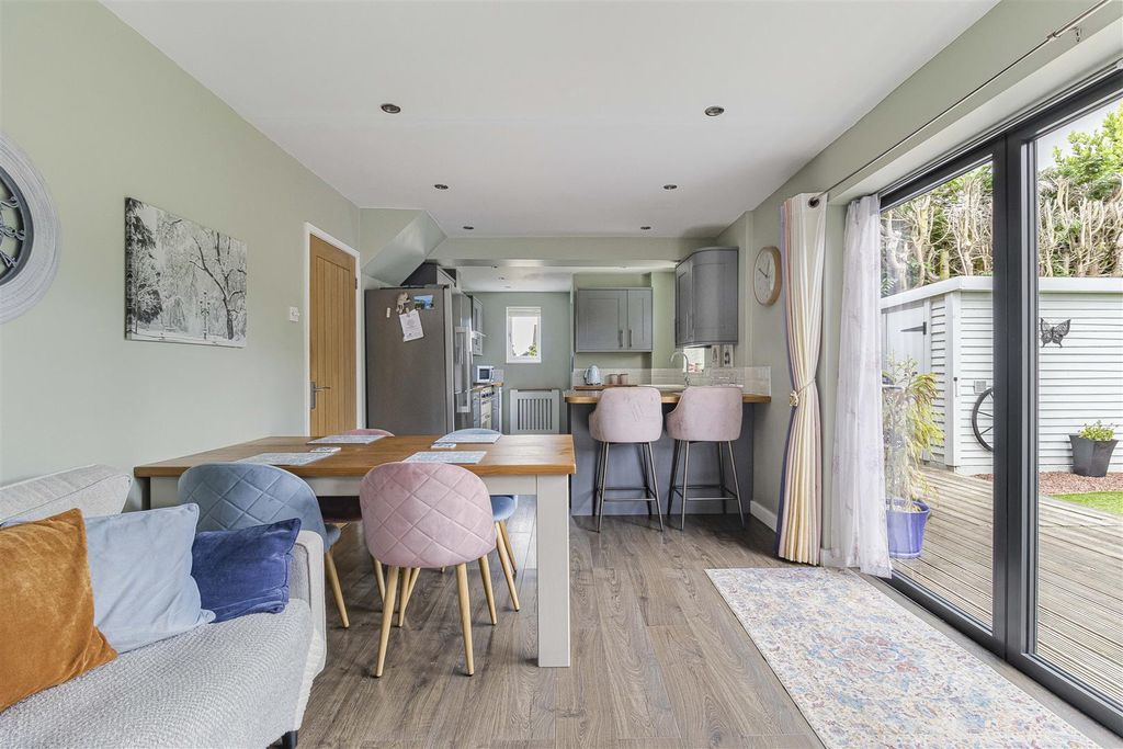 Property photo 2 of 26 22_57323.Jpg