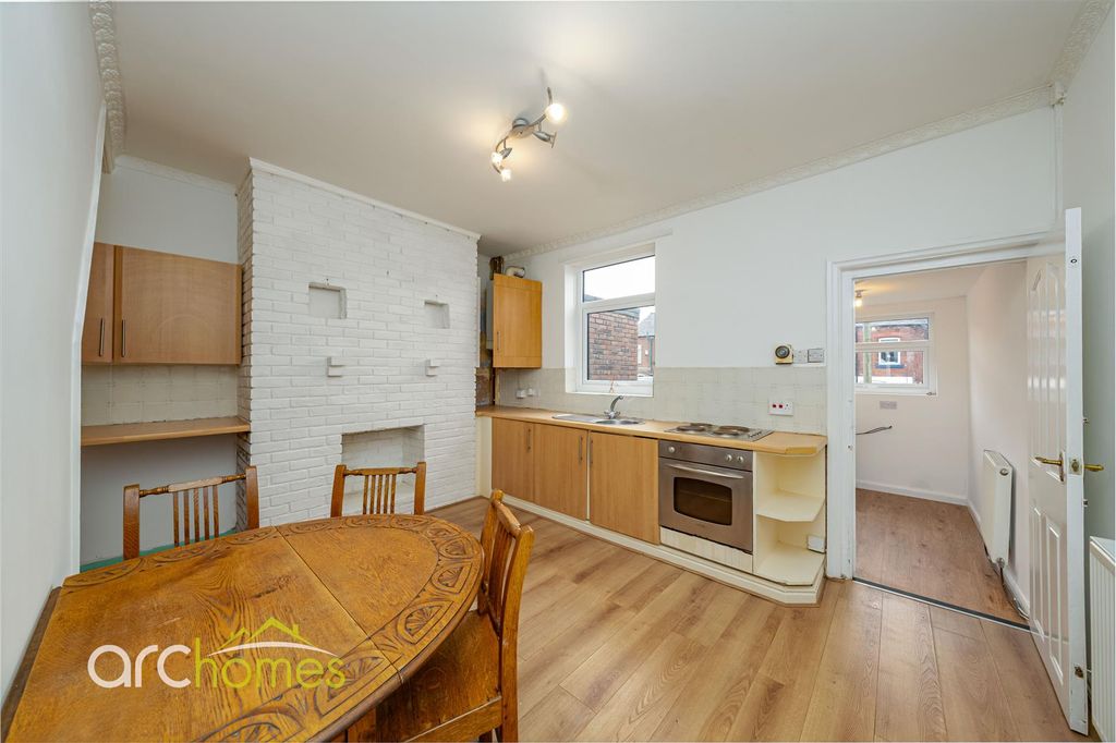 Property photo 3 of 19 Bolton-4.Jpg