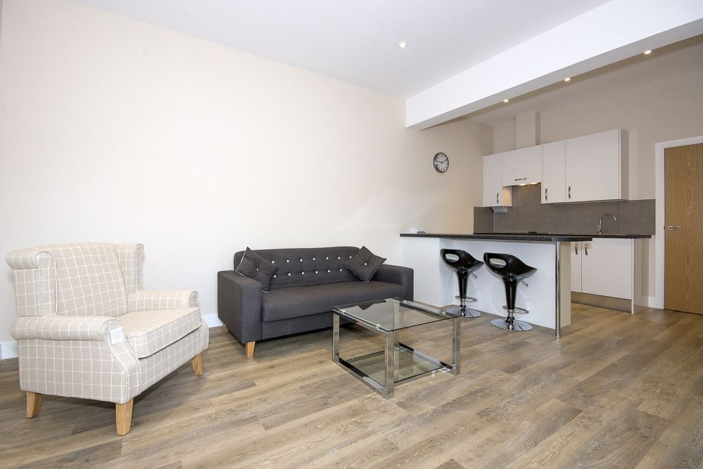 Property photo 2 of 7 Image (105)